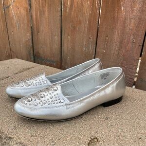 SEBASTINO Vintage Women’s Leather Silver Beaded Flat Loafer Shoe Size 7N